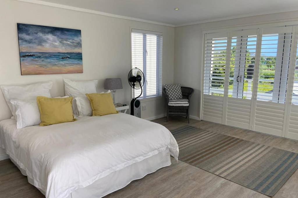 Summit Song - Thesen Island Villa Knysna Buitenkant foto